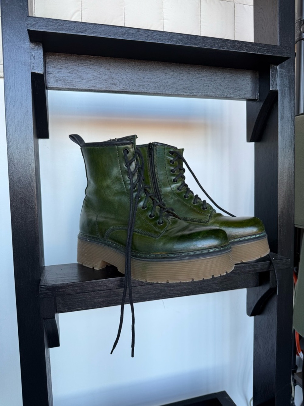 ROOLEE Green Lace-Up Platform Women's Boots - Picture 2 of 8